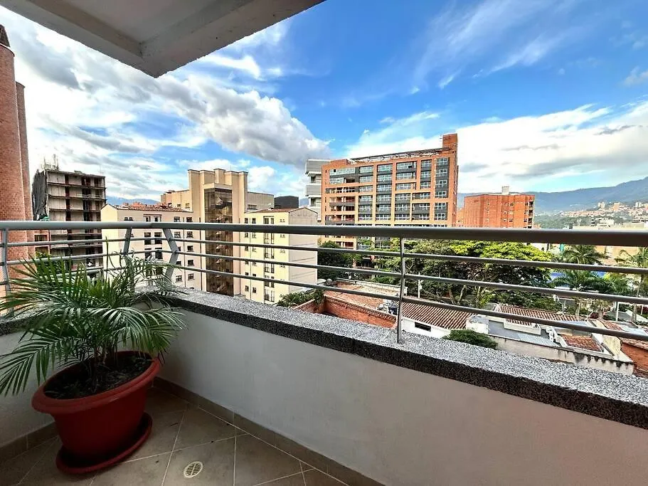 Magical Laureles Daire Medellín
